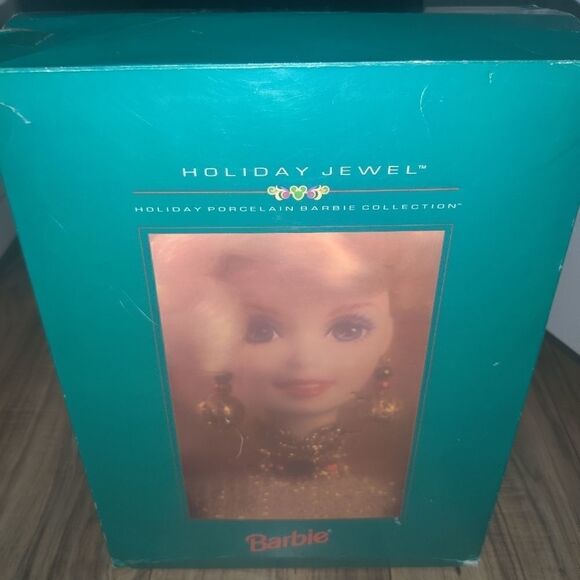 Holiday Jewel Porcelain Barbie Doll issued 1995 by - Picture 6 of 10